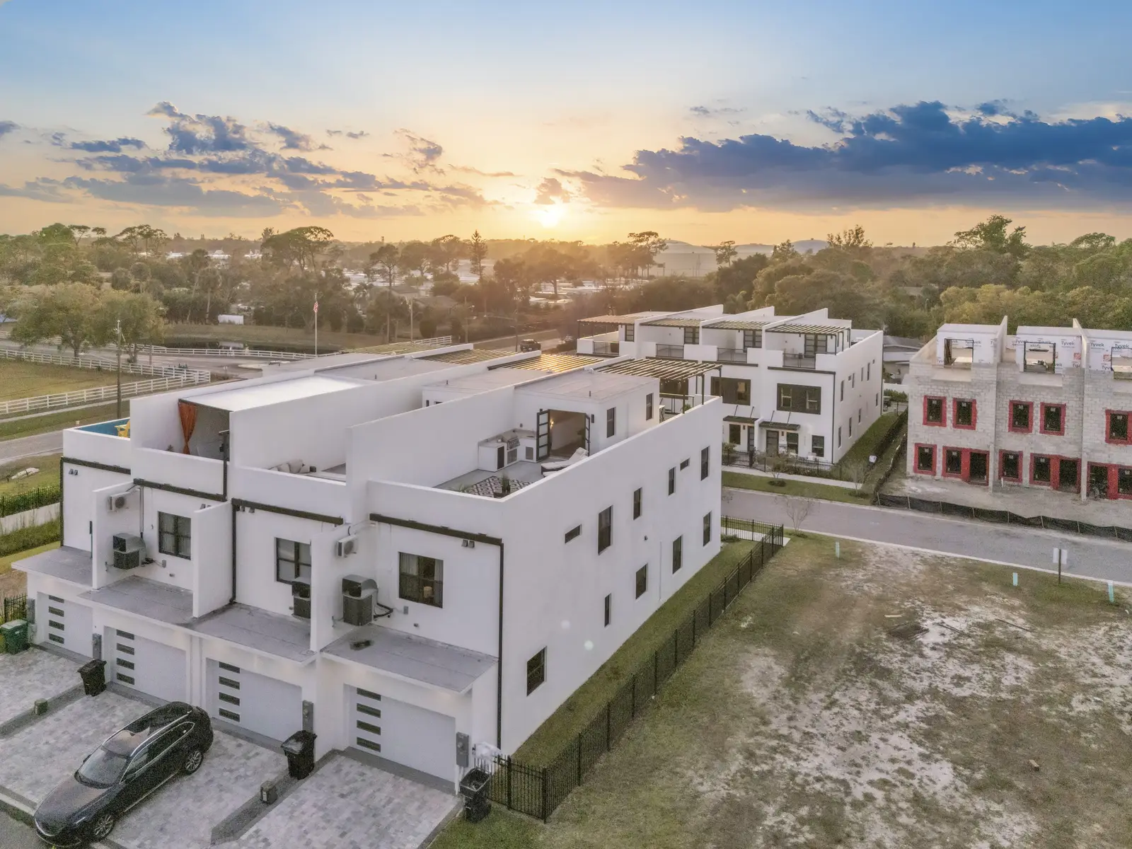 Exterior residence 6207 at Latitudes in the Park, Pinellas Park FL, photo 3