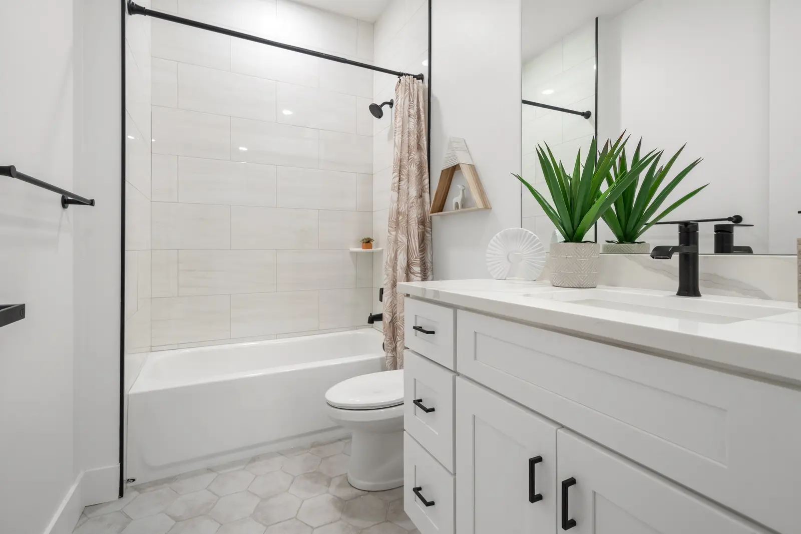 Interior residence 6206 at Latitudes in the Park, Pinellas Park FL, photo 18
