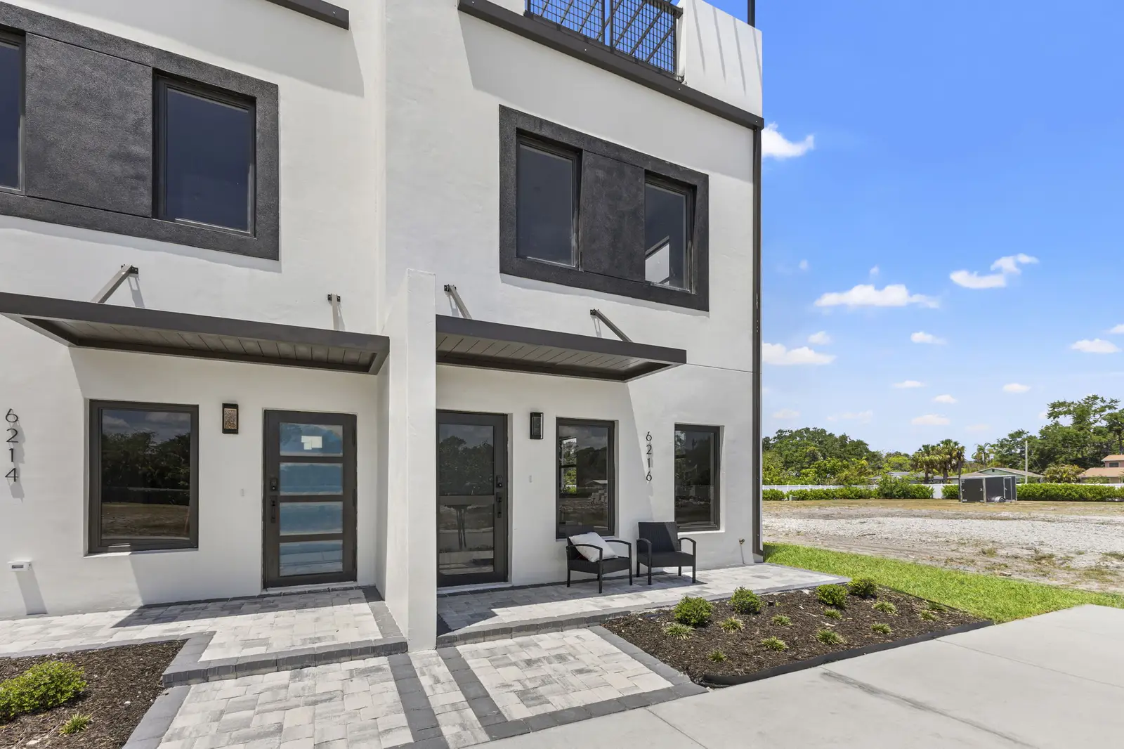 Exterior residence 6216 at Latitudes in the Park, Pinellas Park FL, photo 5
