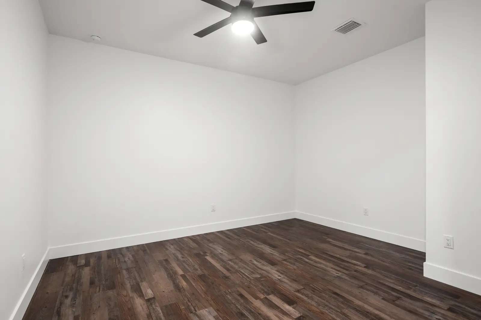 Interior residence 6206 at Latitudes in the Park, Pinellas Park FL, photo 43
